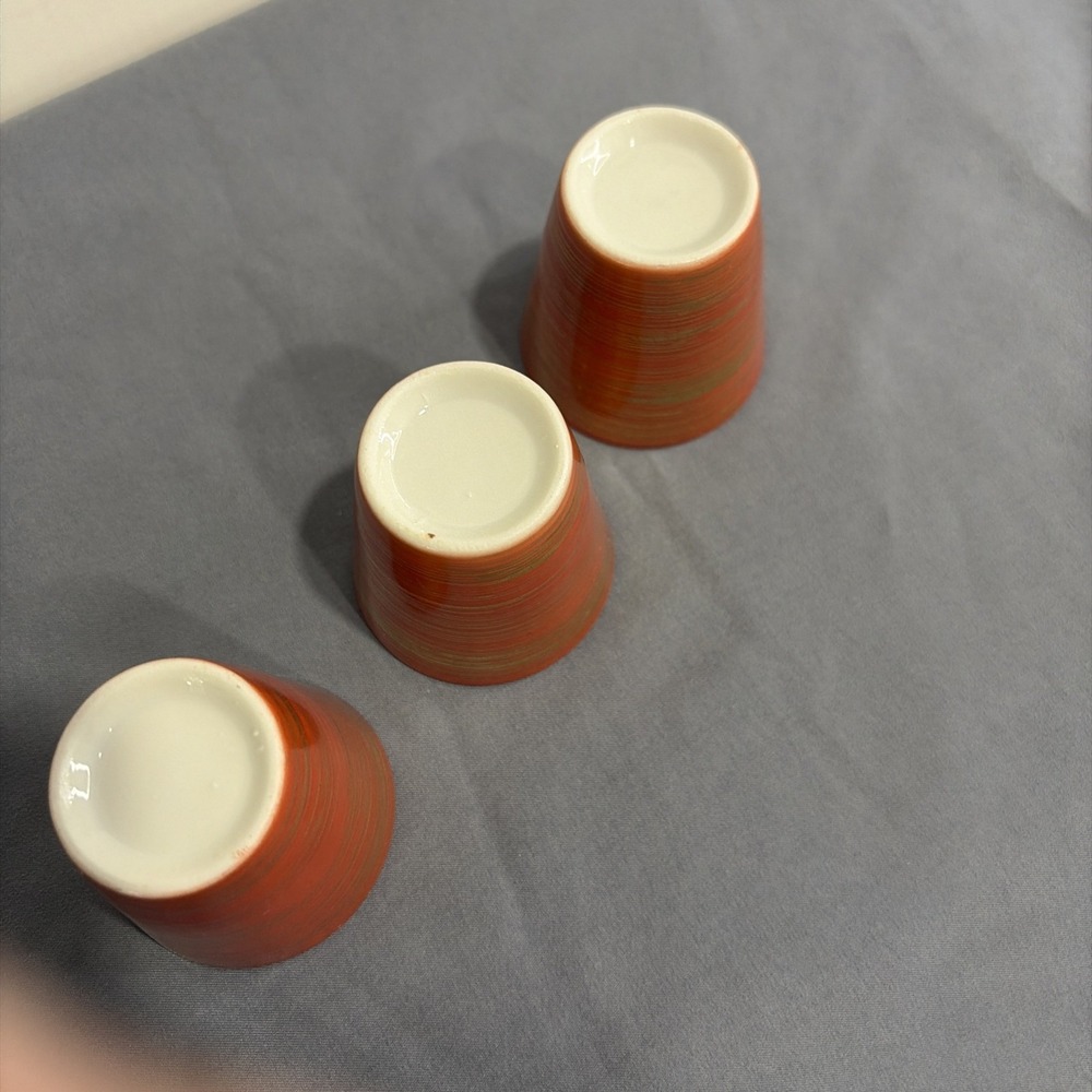 Vintage Japanese Ceramic Sake Set Red Gold Striped 4 Piece Tokkuri Ochoko MCM - Picture 11 of 16